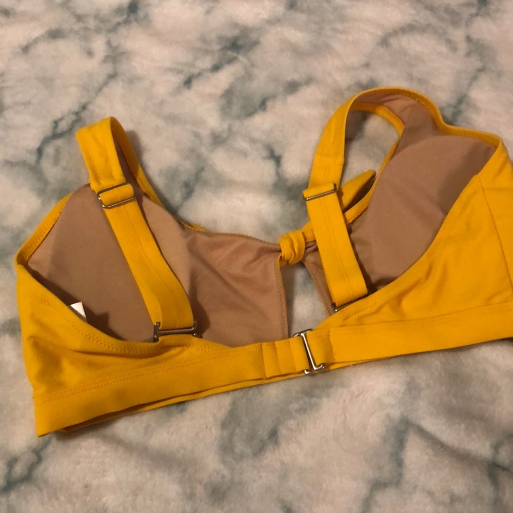 Yellow adjustable bikini top! 💛 - Picture 3 of 4